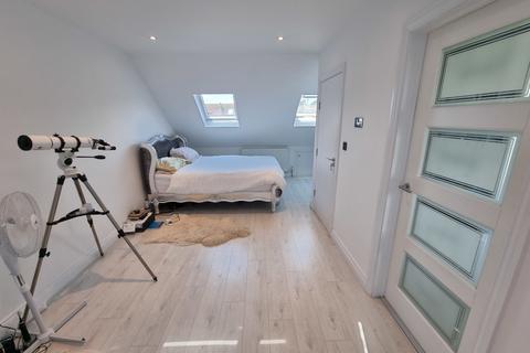 1 Abercorn Close, London, NW7 1JG
