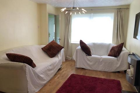 3 bedroom semi-detached house to rent, Bicester,  Oxfordshire,  OX26