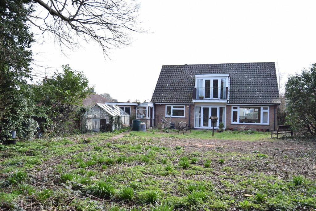 Fairfield Road, Saxmundham 5 bed detached house £395,000