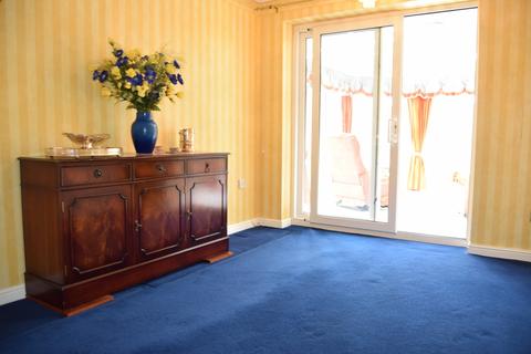 21 Silver Drive, Aldeburgh, IP15 5JZ