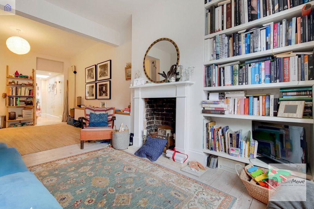 Meath Road, London E15 3DR 2 bed terraced house - £485,000