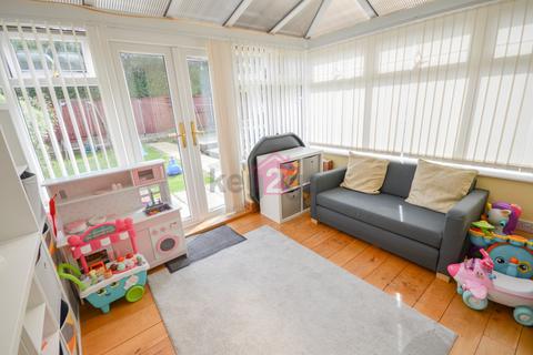 20 Carr Forge Mount, Sheffield, S12 4FE