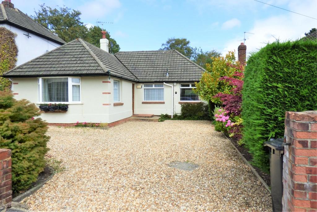 Springdale Avenue, Broadstone 3 bed detached bungalow £525,000