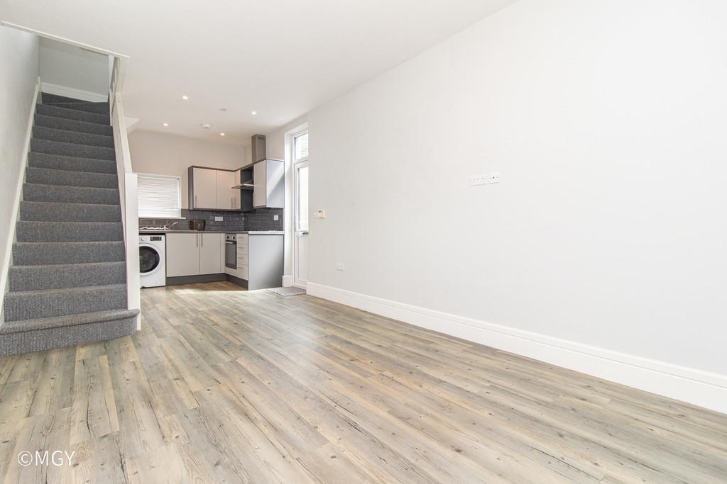 2, 372 North Road-02