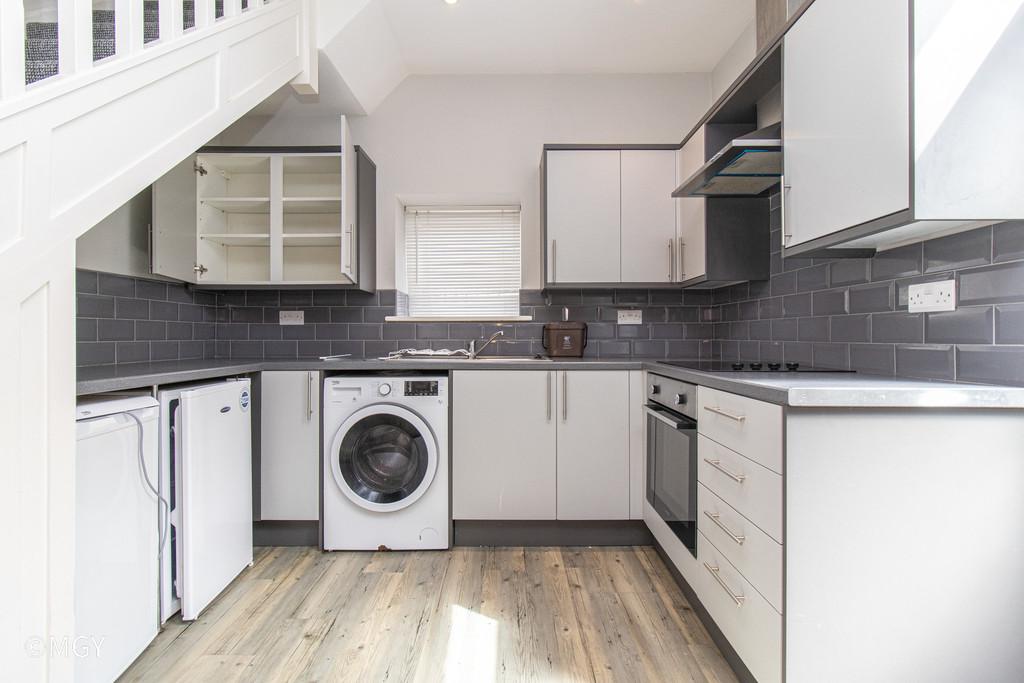 2, 372 North Road-03