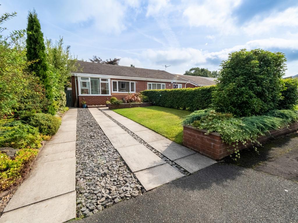 Thompson Street, Darwen 2 bed semidetached bungalow £160,000