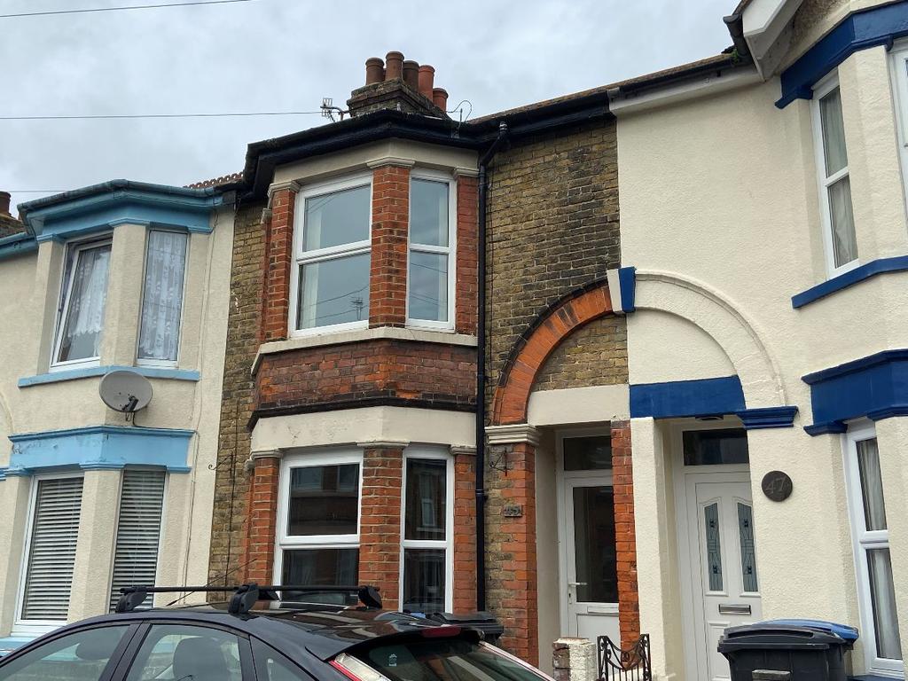 Balfour Road, Dover 2 bed terraced house £795 pcm (£183 pw)