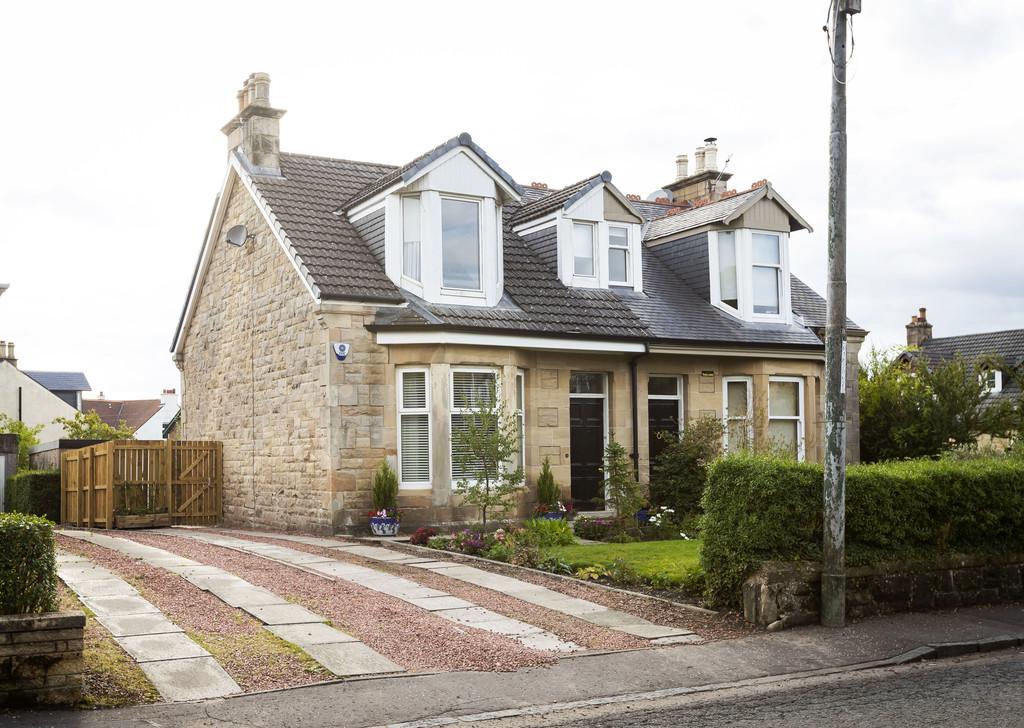 Lenzie Road, Stepps, Glasgow 3 bed semidetached house £320,000