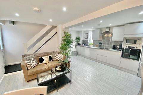 1 bedroom flat to rent - Babbacombe Road,Torquay, TQ1 3SR