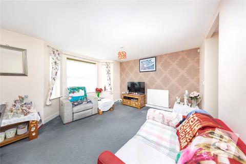 2 bedroom maisonette for sale - Hyde Close, Romford, RM1