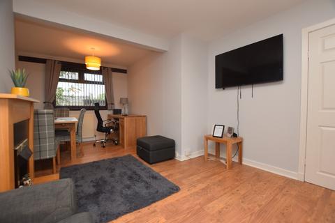 63 Ballantrae Place, Dundee, DD4 8QG