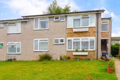 30 Hickmans Close, Godstone, RH9 8EA