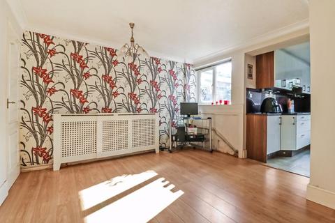 59 Thames Road, Slough, SL3 8DX
