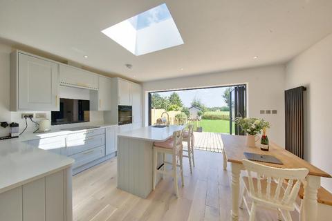 17 Ancaster Crescent, New Malden, KT3 6BD