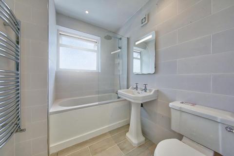 17 Ancaster Crescent, New Malden, KT3 6BD
