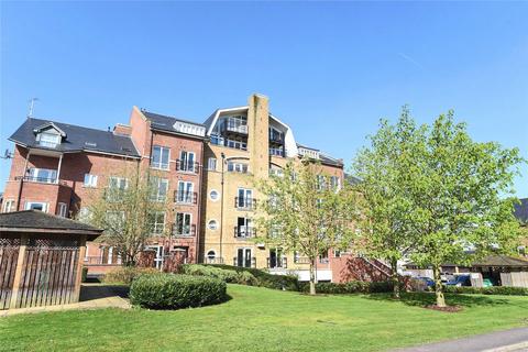 2 bedroom apartment to rent, Aveley House, Iliffe Close, Reading, Berkshire, RG1