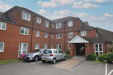 2 bedroom retirement property for sale - Three Bridges, Crawley