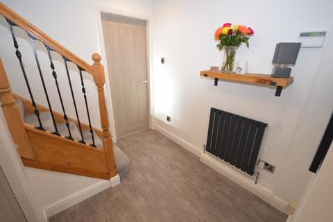 16 Newbury Close, Widnes, WA8 9YX