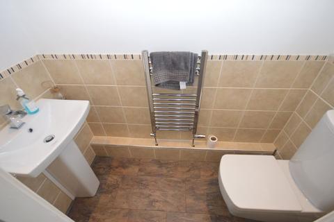 16 Newbury Close, Widnes, WA8 9YX