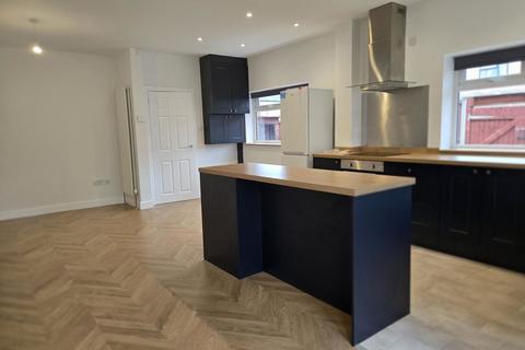 3 bedroom detached house to rent, Ribblesdale Road, Stirchley, Birmingham, B30 2YQ