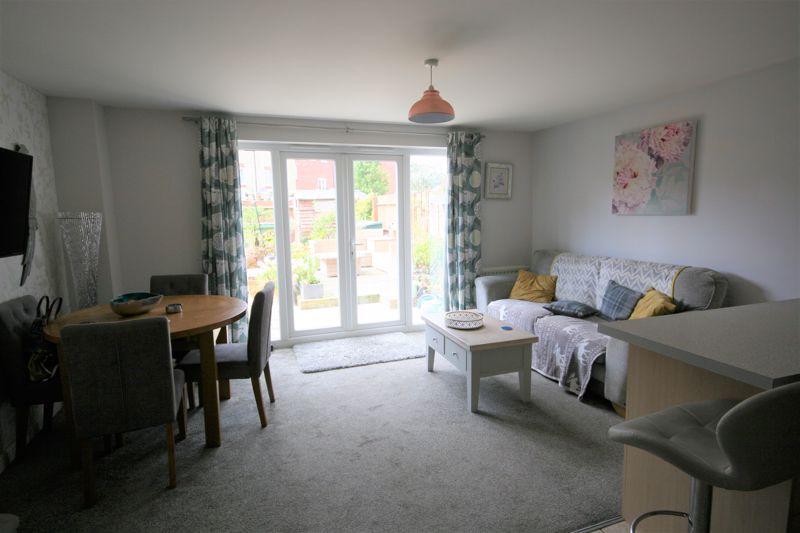 Beamont Walk, Coopers Edge, Gloucester 3 bed terraced house £125,000