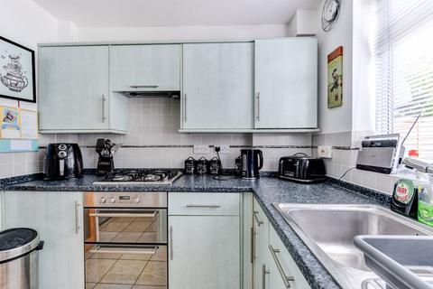 42a Victory Road, Horsham, RH12 2JF