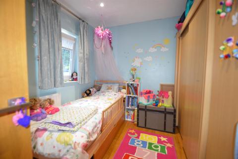 115 Ampthill Road, Shefford, SG17 5BH