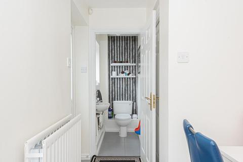 40 Coppard Gardens, Chessington, KT9 2GE
