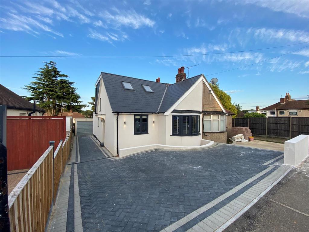 Castleton Avenue, Bexleyheath 3 bed bungalow £500,000