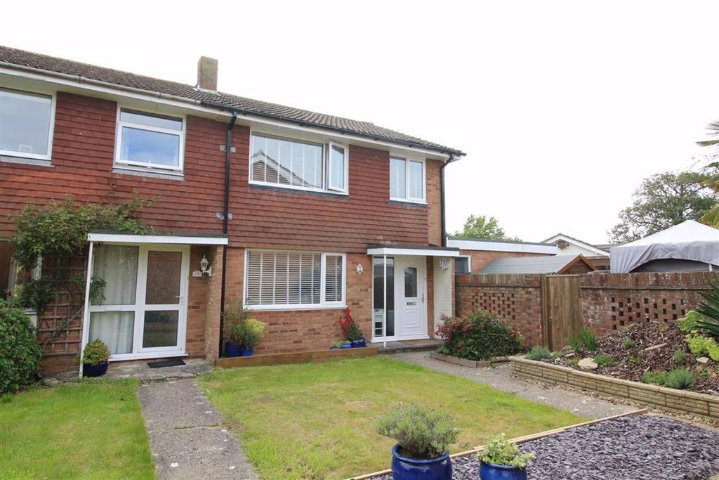 Larch Close, Hordle, Hampshire 4 bed house £350,000