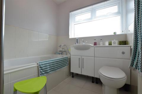 34 Cornwall Avenue, Slough, SL2 1AZ