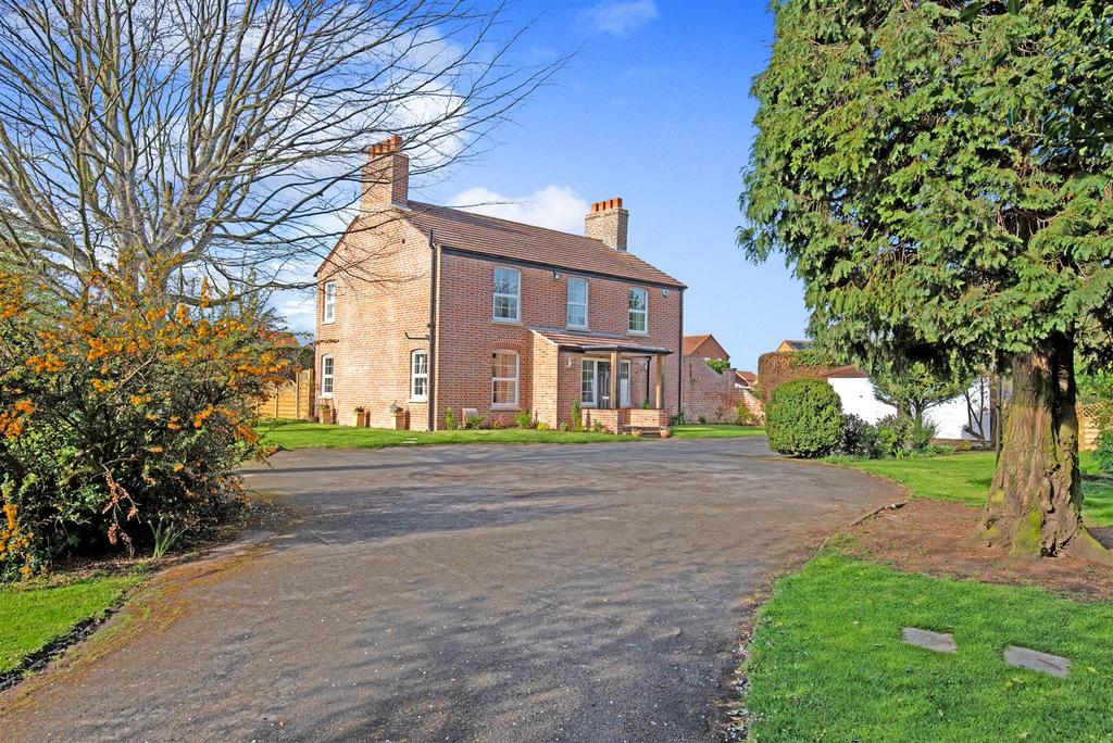 Northons Lane, Holbeach, Spalding 4 bed detached house £430,000