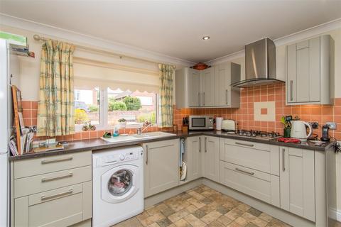 3 Creedy Road, Crediton, EX17 1EW