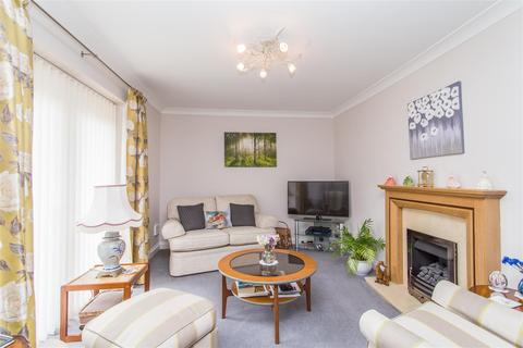3 Creedy Road, Crediton, EX17 1EW