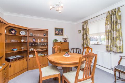 3 Creedy Road, Crediton, EX17 1EW
