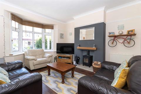 11 Shandon Road, Worthing, BN14 9DY