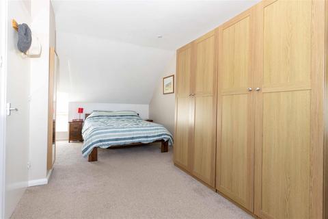 11 Shandon Road, Worthing, BN14 9DY