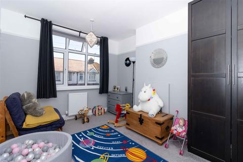 11 Shandon Road, Worthing, BN14 9DY