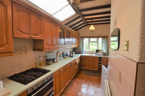 10 Bryncethin Road, Garnant, Ammanford, SA18 1YP