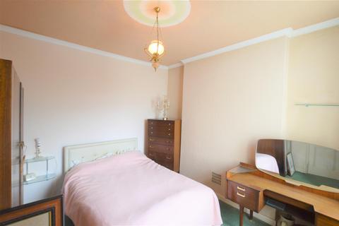 10 Bryncethin Road, Garnant, Ammanford, SA18 1YP