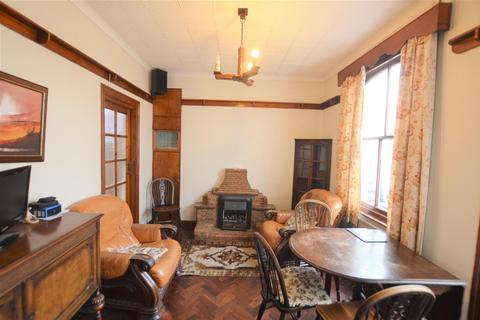 10 Bryncethin Road, Garnant, Ammanford, SA18 1YP