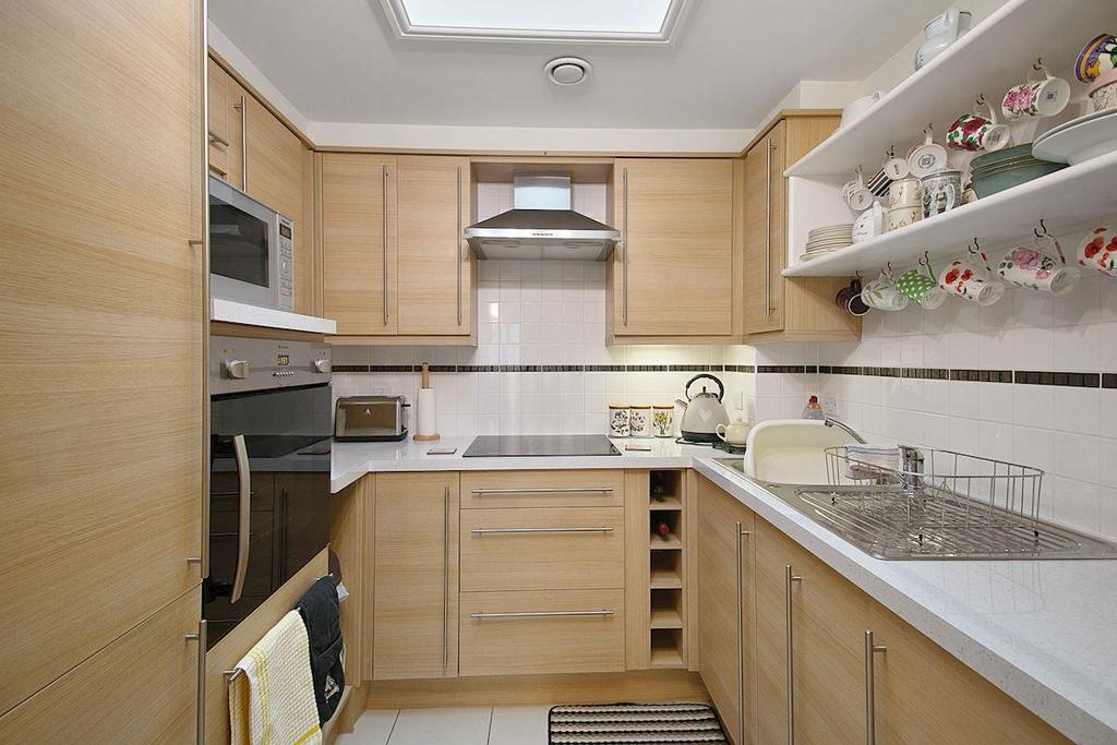 Kitchen .jpg