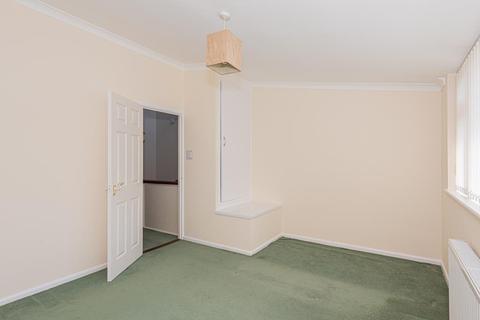 2 Dirdene Close, Epsom, KT17 4AY