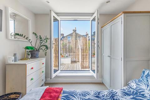 Flat 2, 28 Rattray Road, London, SW2 1BD