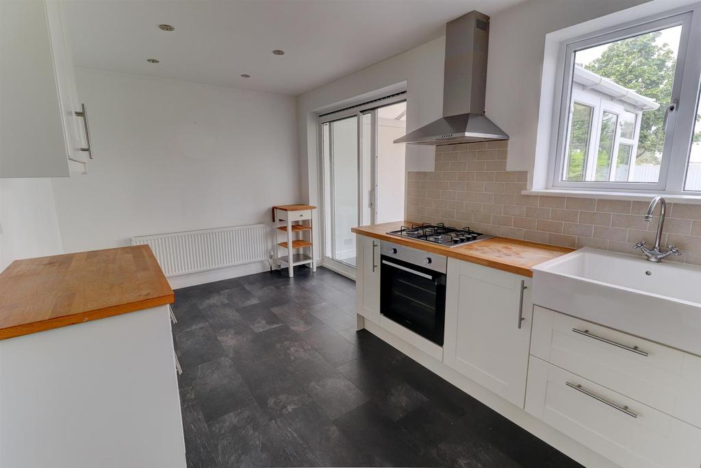 Kitchen/Dining