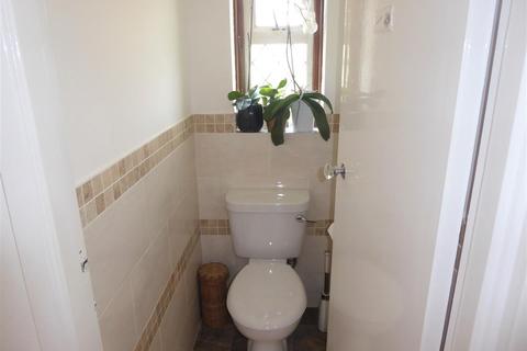 50 Brabazon Road, Hounslow, TW5 9LT