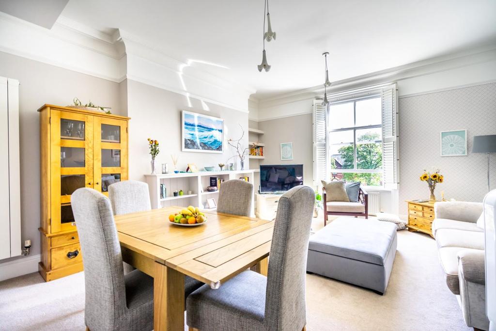 Fulford Chase, York 3 bed apartment £370,000