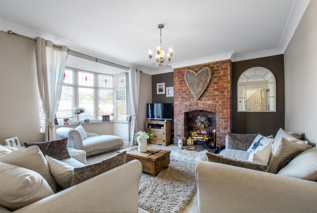 Hartford Road, Darlington 3 bed semidetached house £320,000