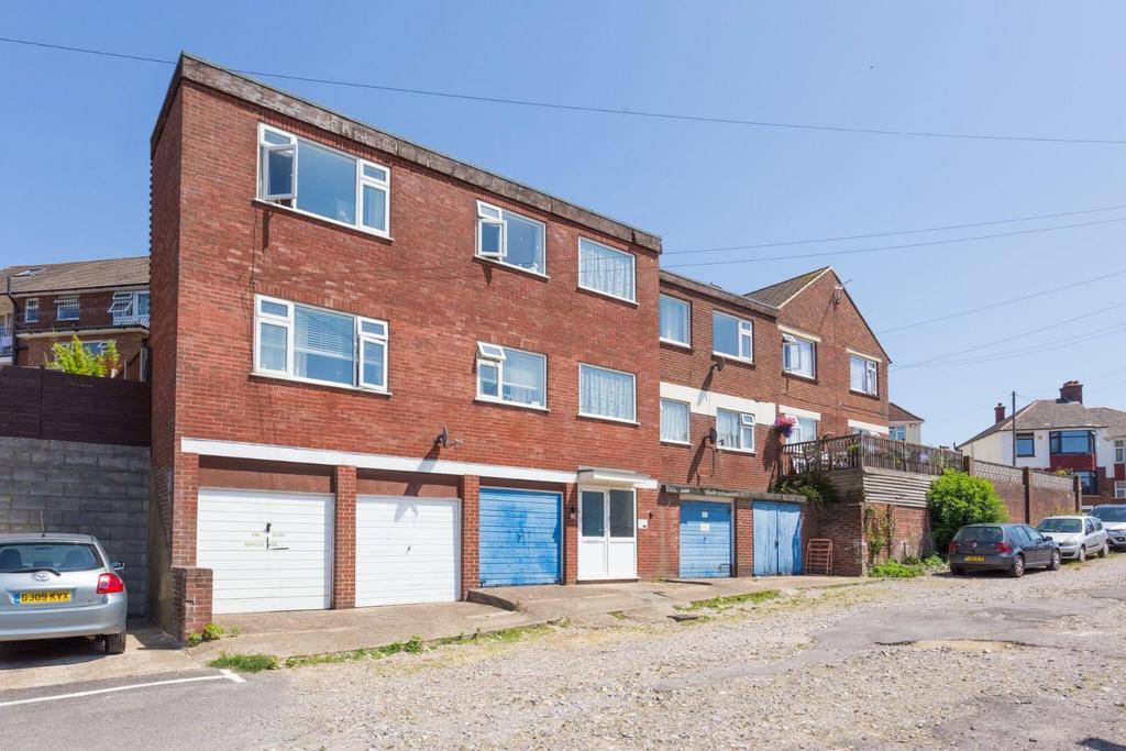Astley Avenue, Dover 1 bed flat £115,000
