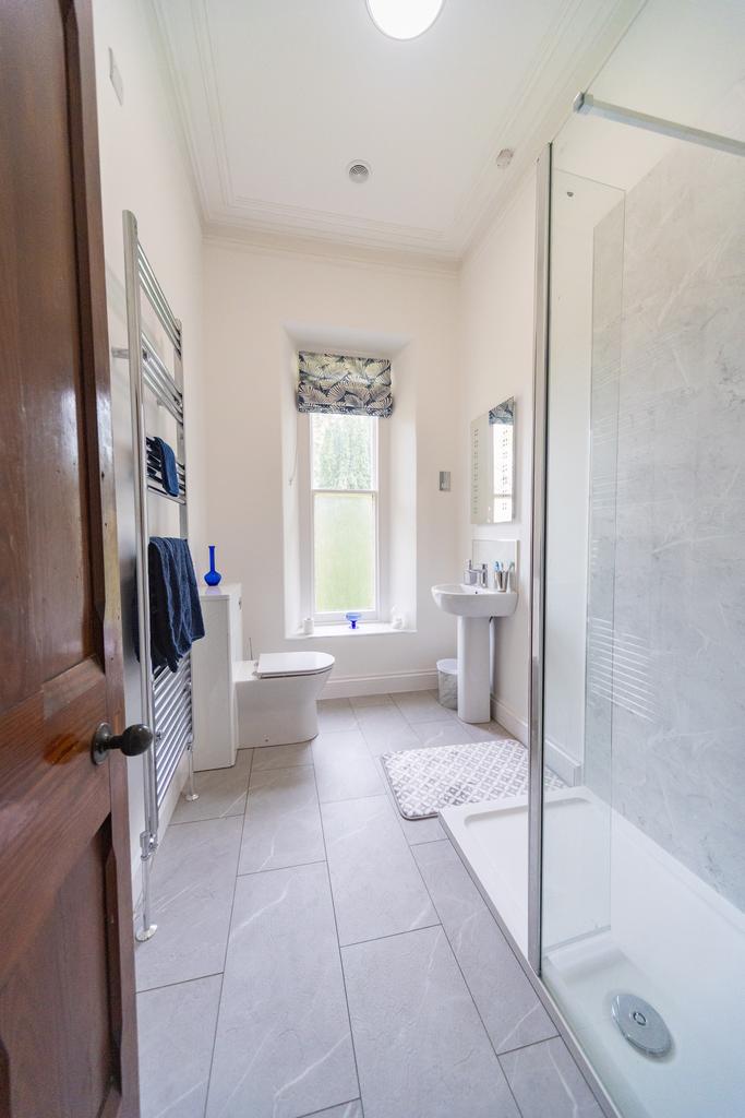 Family Shower Room